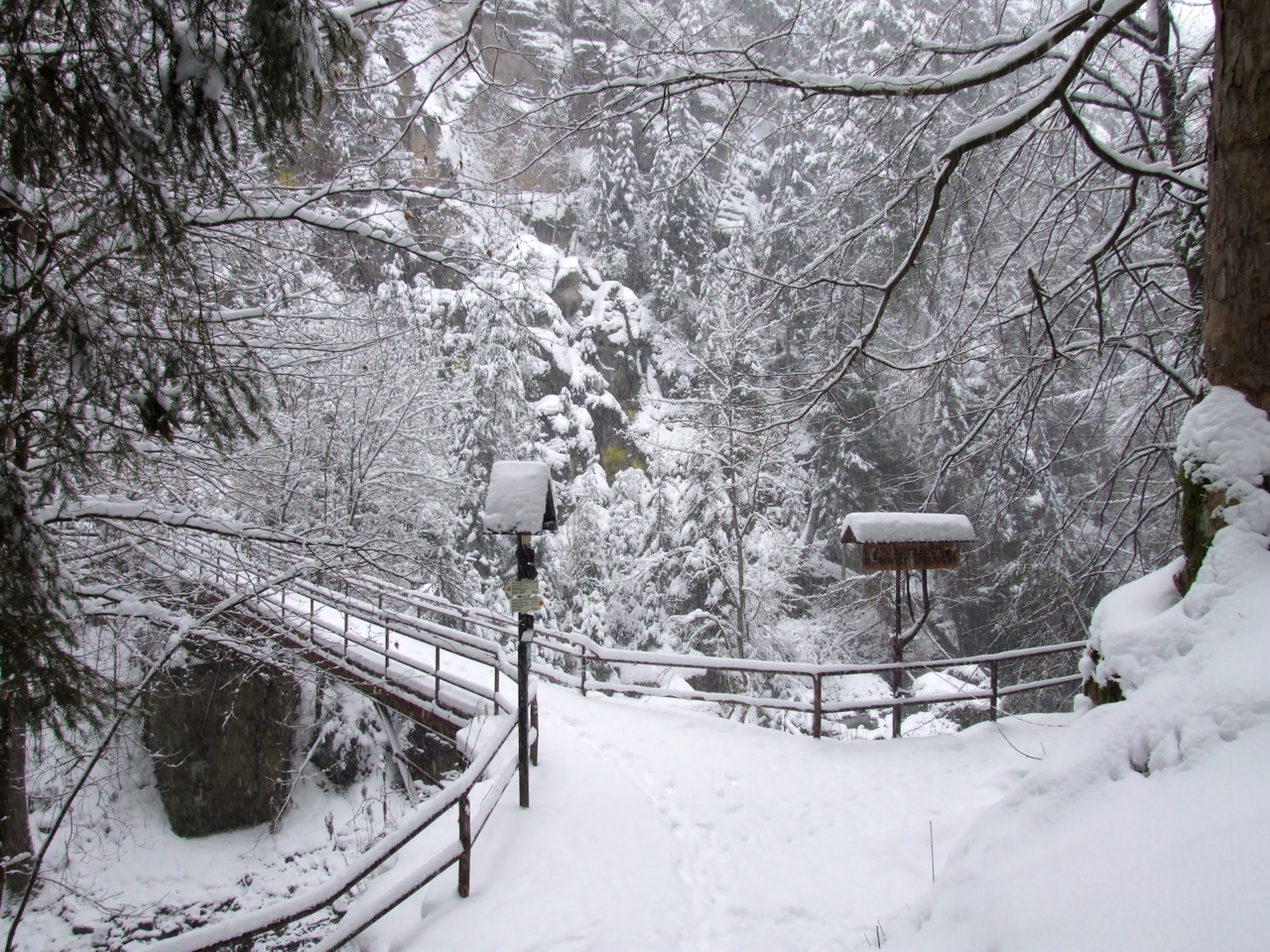 Brücke nach Mezná